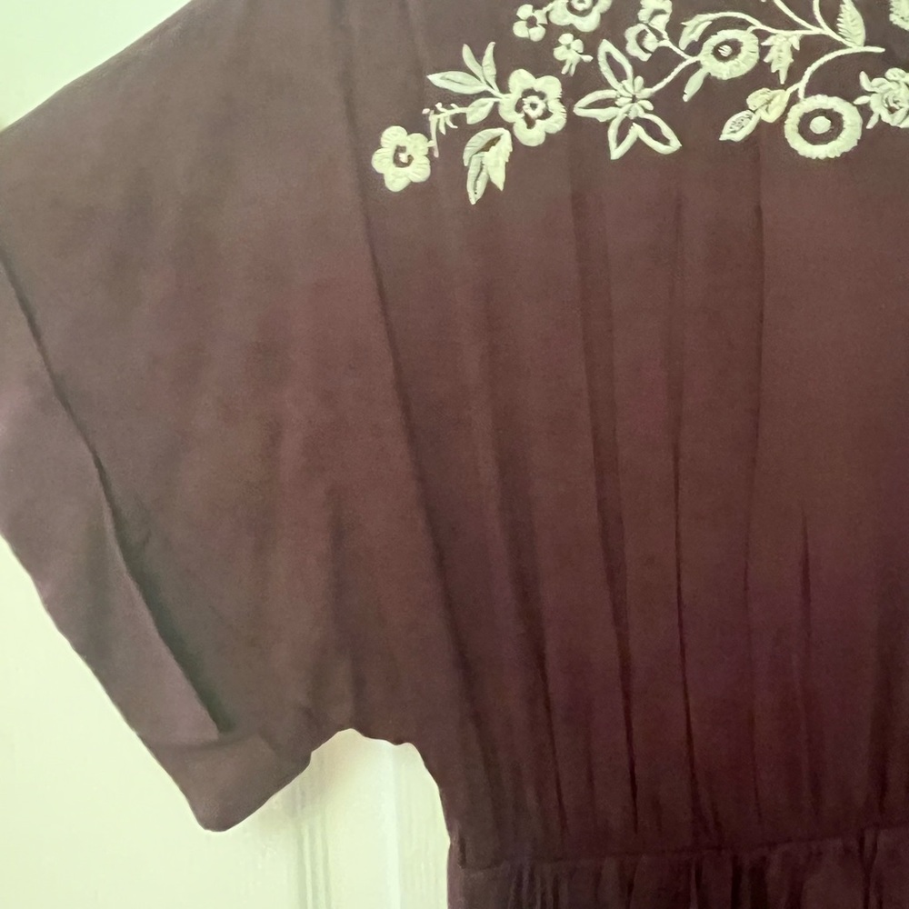 ✨ Crimson in Grace – Embroidered Sleeve Tie Waist Dress - Picture 12 of 12